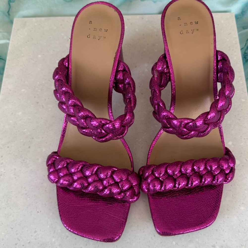 A. New day fuchsia shoes